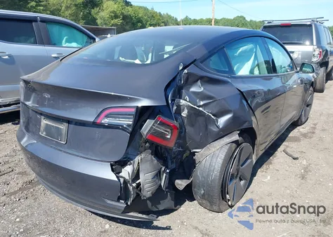 2023 Tesla Model 3 Rear-Wheel Drive z USA, uszkodzony, nr VIN 5YJ3E1EAXPF417420